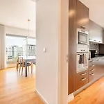 Guestready - Pedra Near Marina * Lisboa